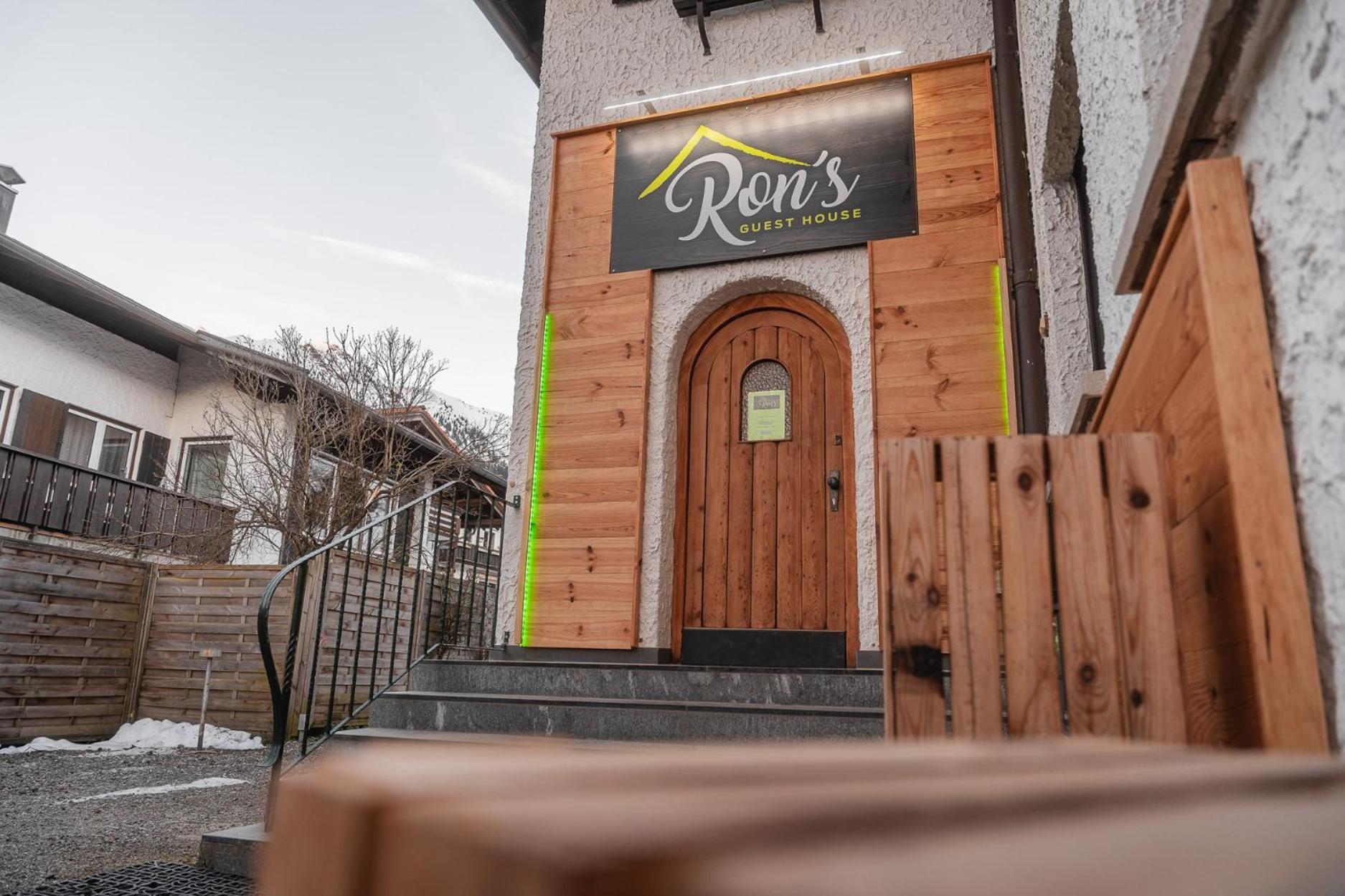 Hostel - Ron'S Guesthouse Оберстдорф Екстер'єр фото